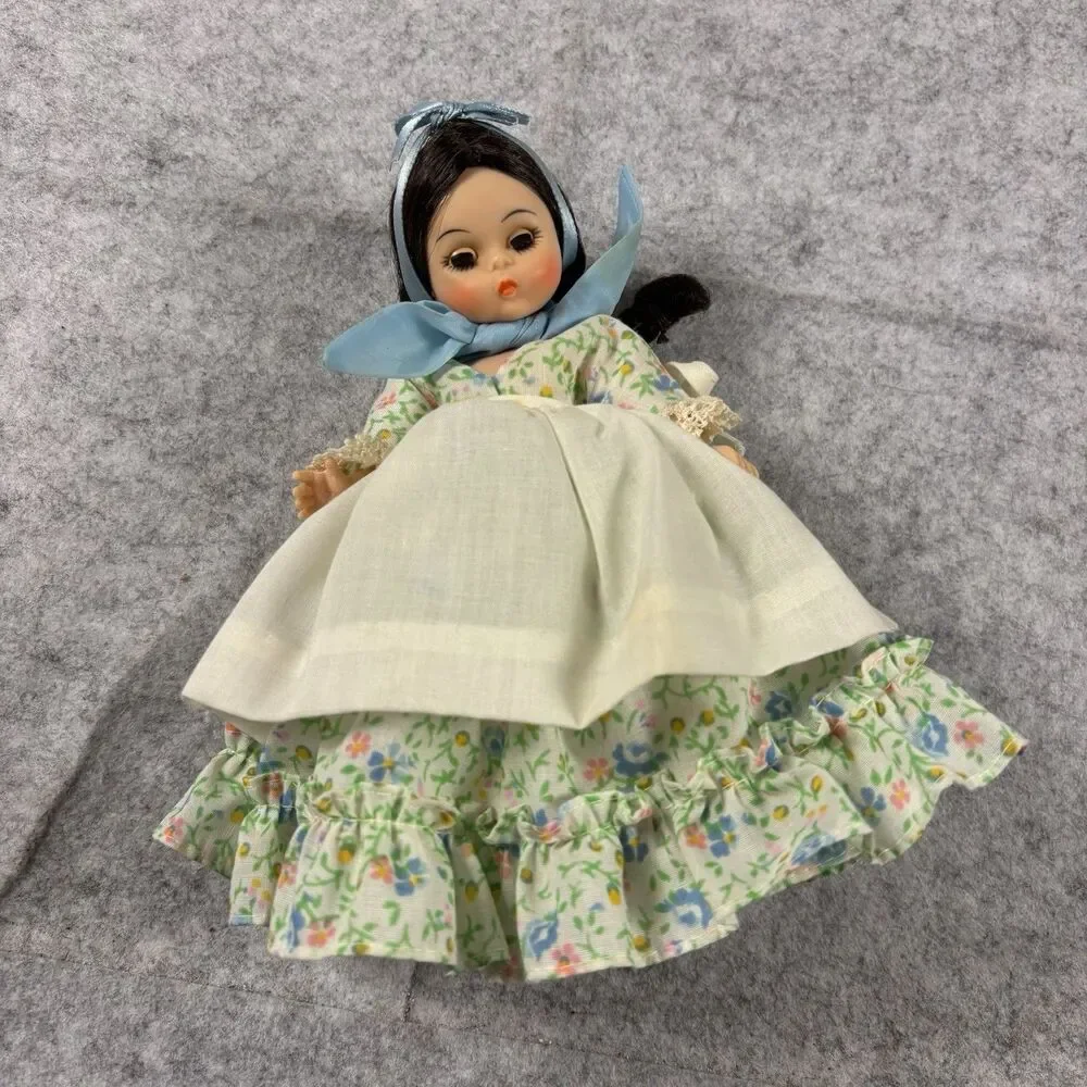 VTG Vintage 1970s Madame Alexander Doll - Dolls of the World - Argentina 571 8